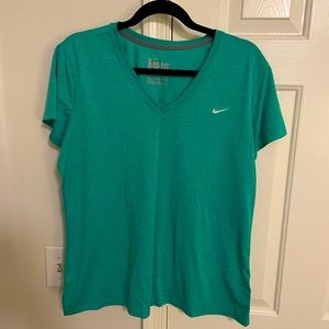 Nike t-shirt in great condition!